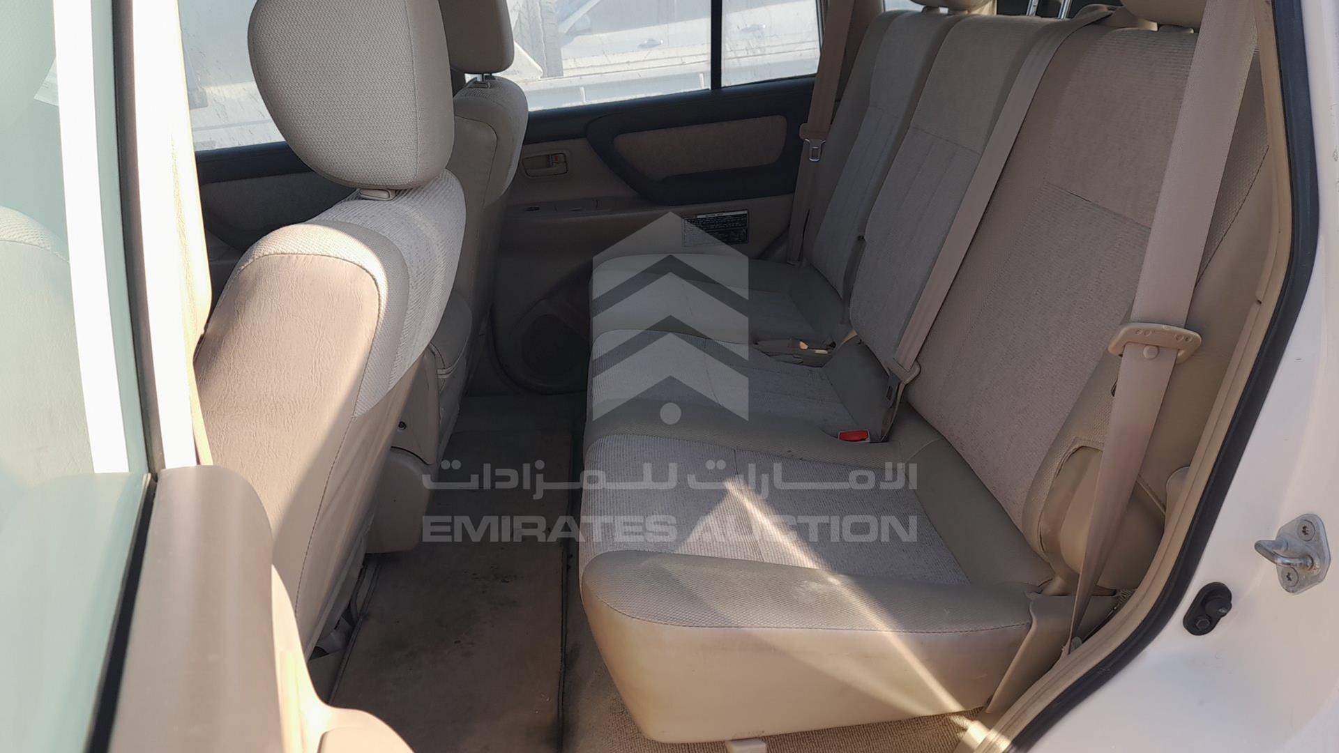 2007 TOYOTA LAND CRUISER VIN: JTGHJ09J977006847