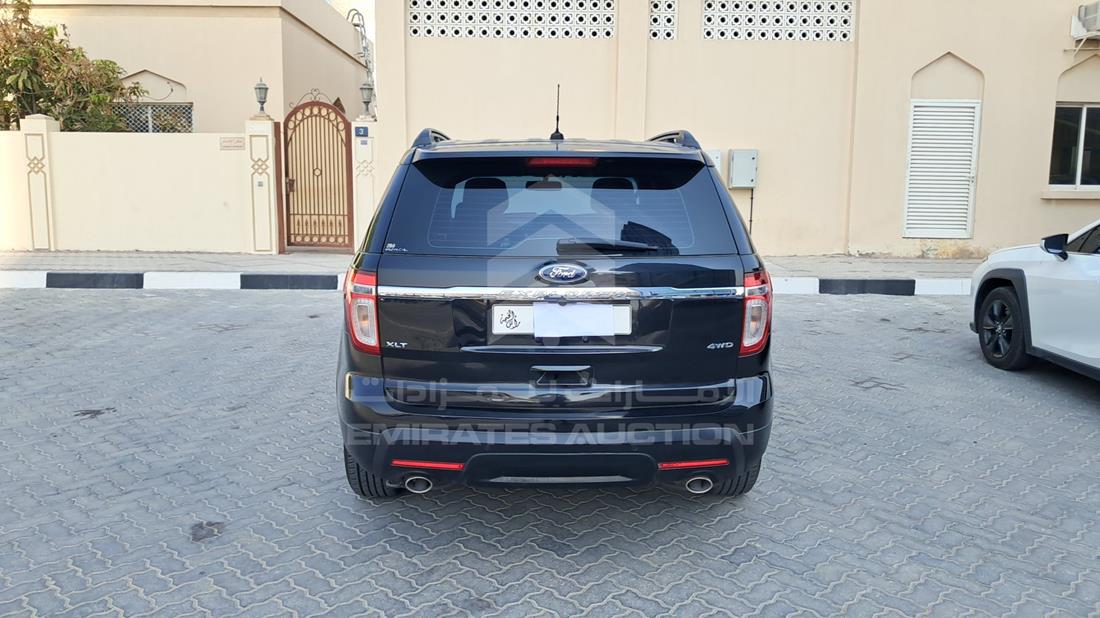 2015 Ford Explorer — Rear View — Photo 7