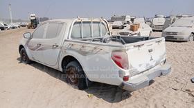 2012 Mitsubishi L 200 — Rear Left Angle — Photo 6 — Thumbnail