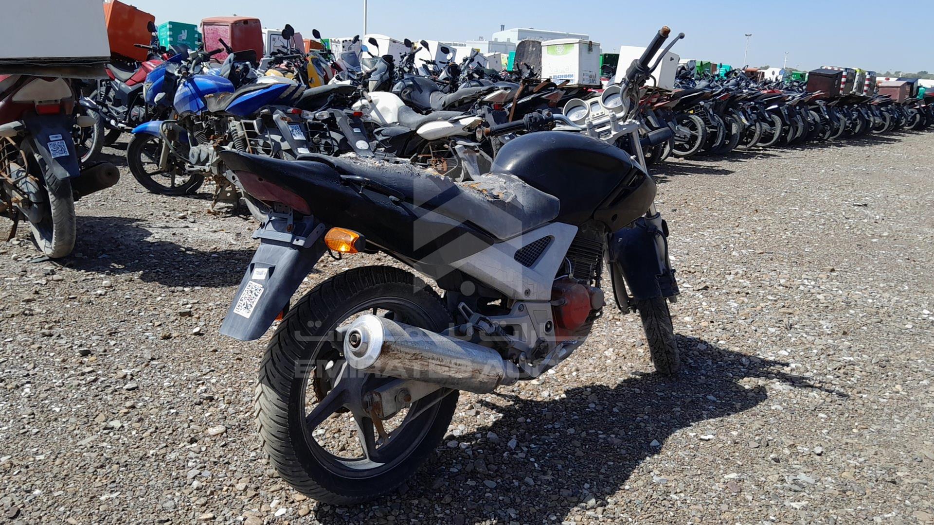 2007 HONDA CBX250 VIN: 9C2MC35008R300397