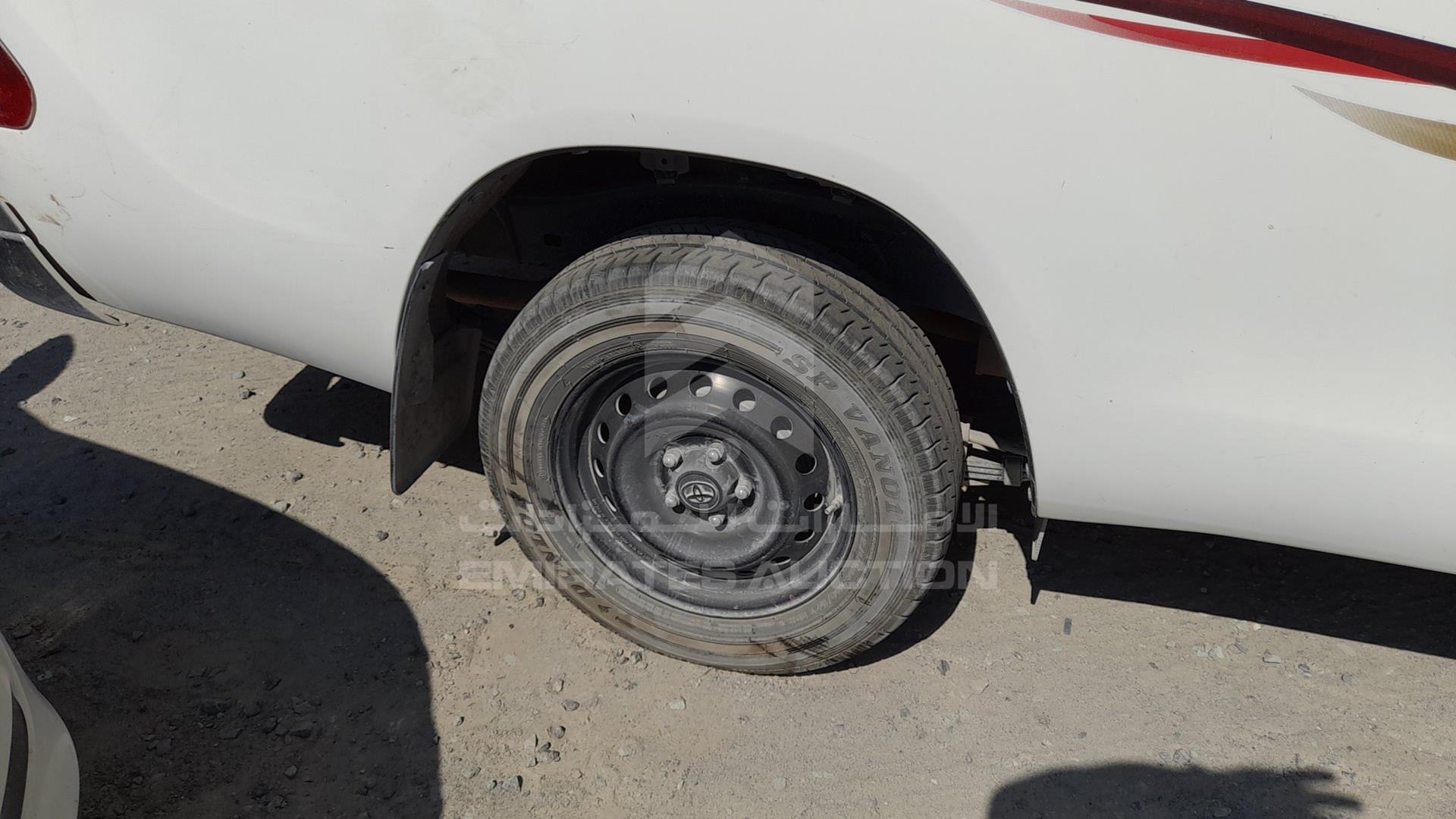 2020 TOYOTA HILUX VIN: MR0CX9CB9L3960531