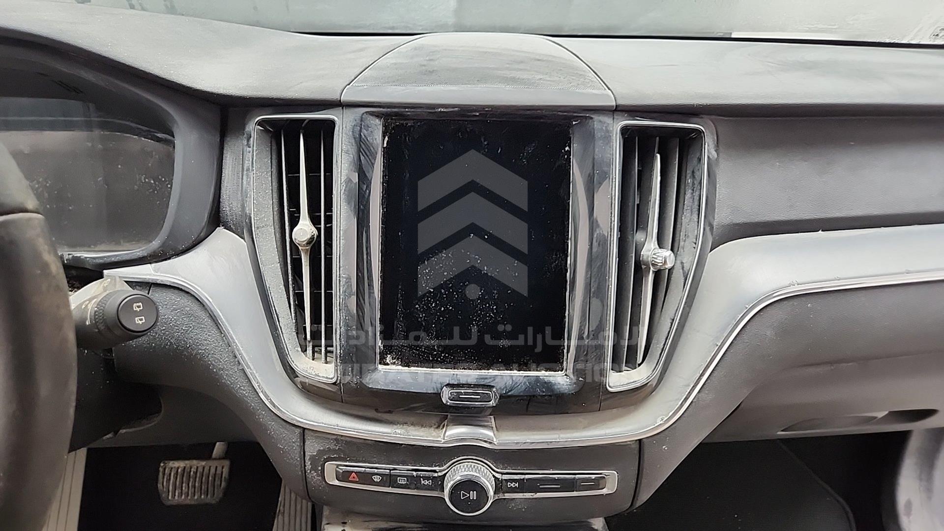 2018 VOLVO XC 60 VIN: YV110AUZ5J1066987