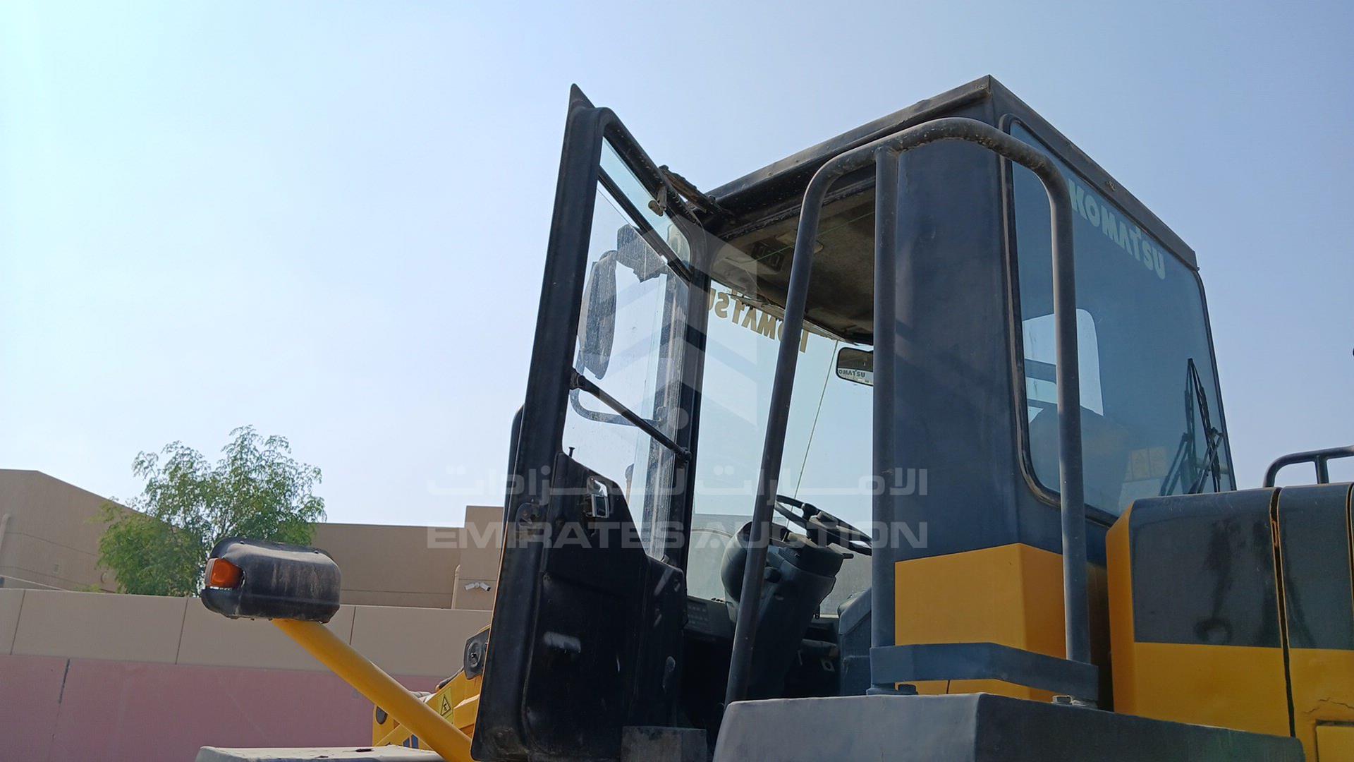 2009 KOMATSU WA380-3 VIN: KMTWA031C01054650