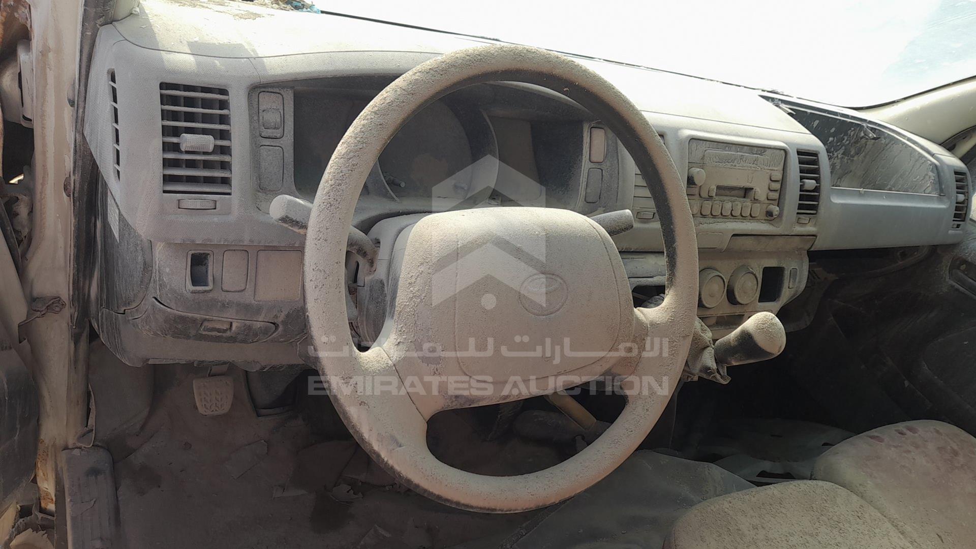 2006 TOYOTA HIACE VIN: JTFHX02P165000438