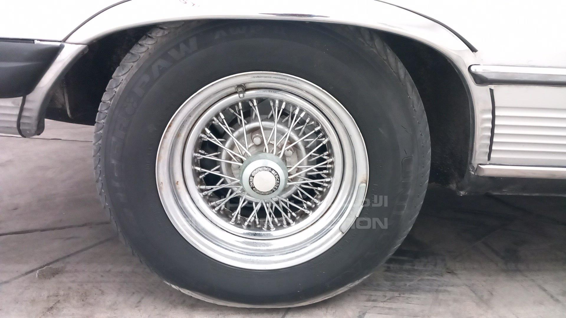 1975 MERCEDES SLC 450 VIN: 10702412011063