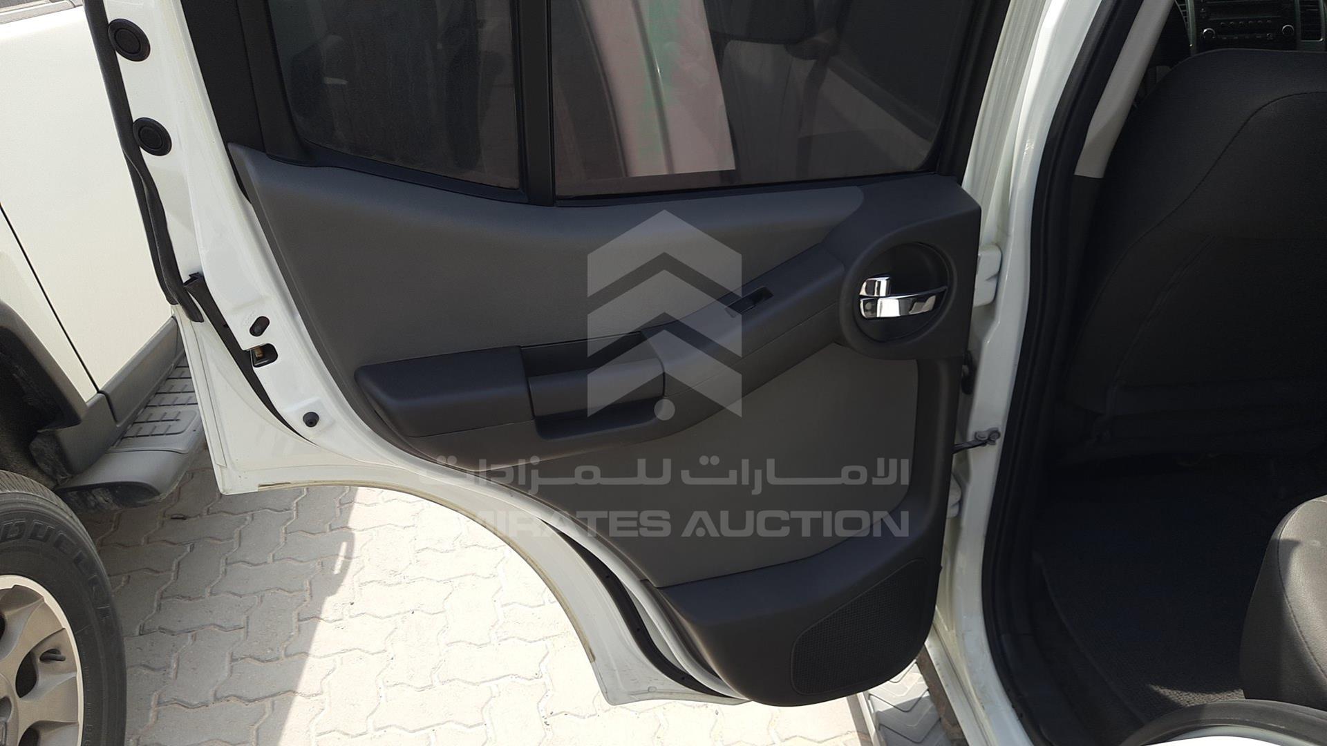2014 NISSAN XTERRA VIN: 5N1AN0N65EN801662