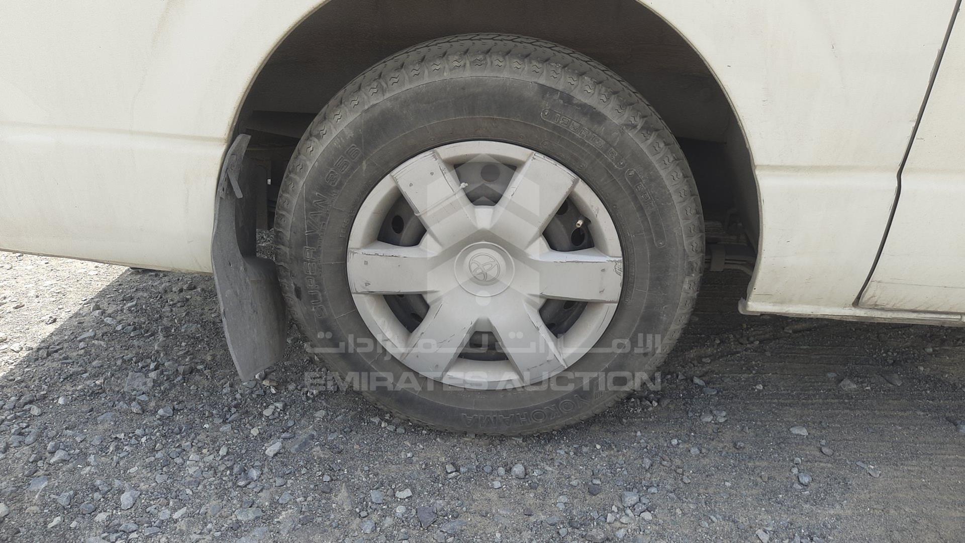 2015 TOYOTA HIACE VIN: JTGJX02P0F0064237