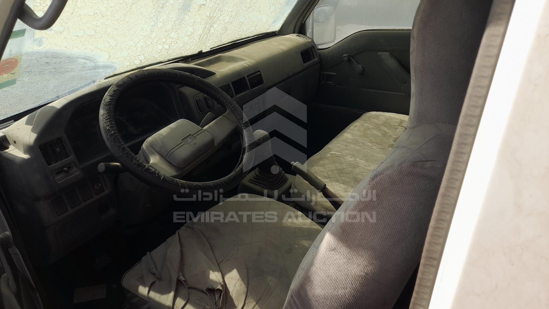 2008 MITSUBISHI L 300 VIN: JMYHNP13W8A702445