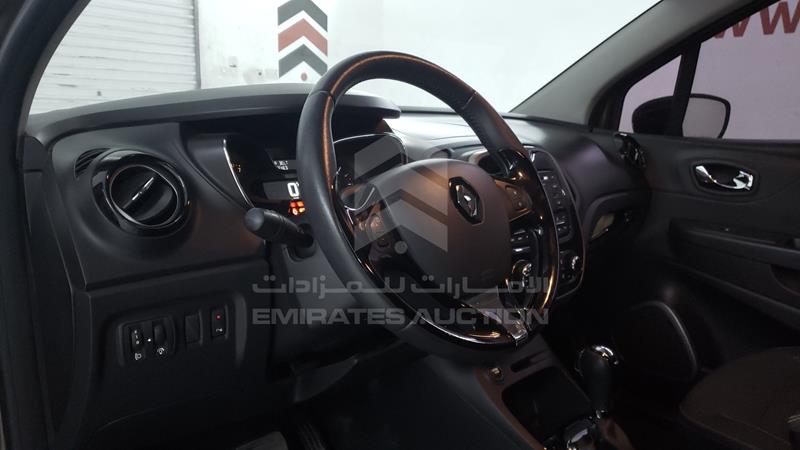 VF12RRHE8GW548059 Auction: EmiratesAuction Lot: 413690 VF12RRHE8GW548059 Renault Captur 2016 BROWN Photo 12