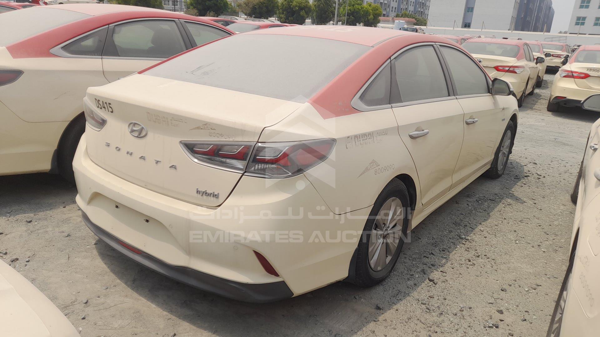 2018 HYUNDAI SONATA VIN: KMHE24132JA082126