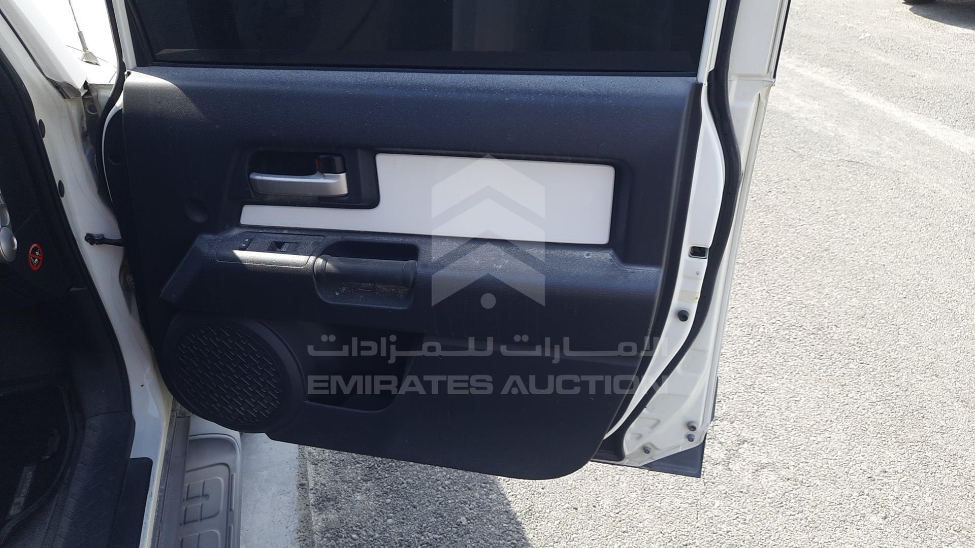 2012 TOYOTA FJ CRUISER VIN: JTEBU11F7CK141593
