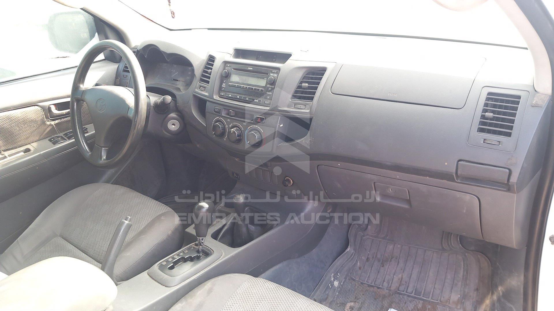 2013 TOYOTA HILUX VIN: MR0FX22G9D1367573
