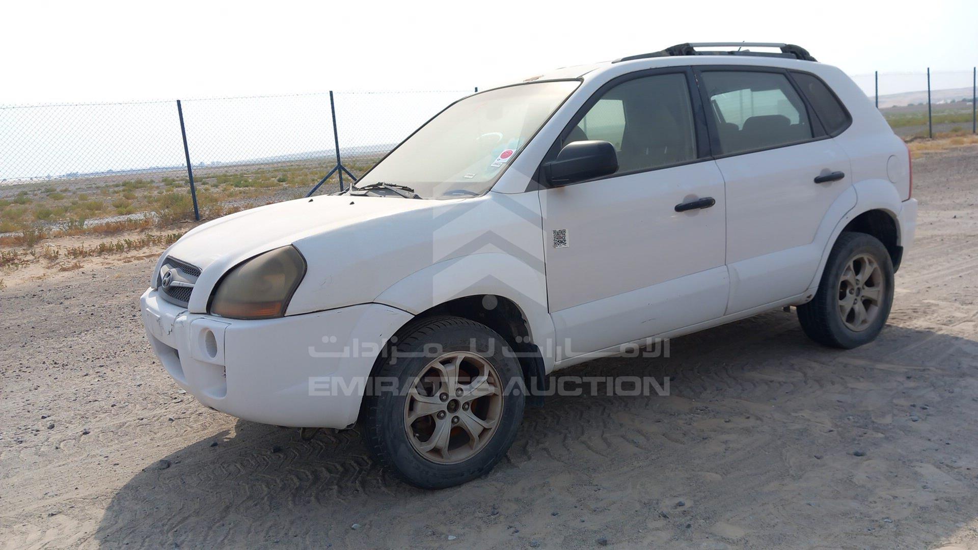 2009 HYUNDAI TUCSON VIN: KMHJM81B19U945936