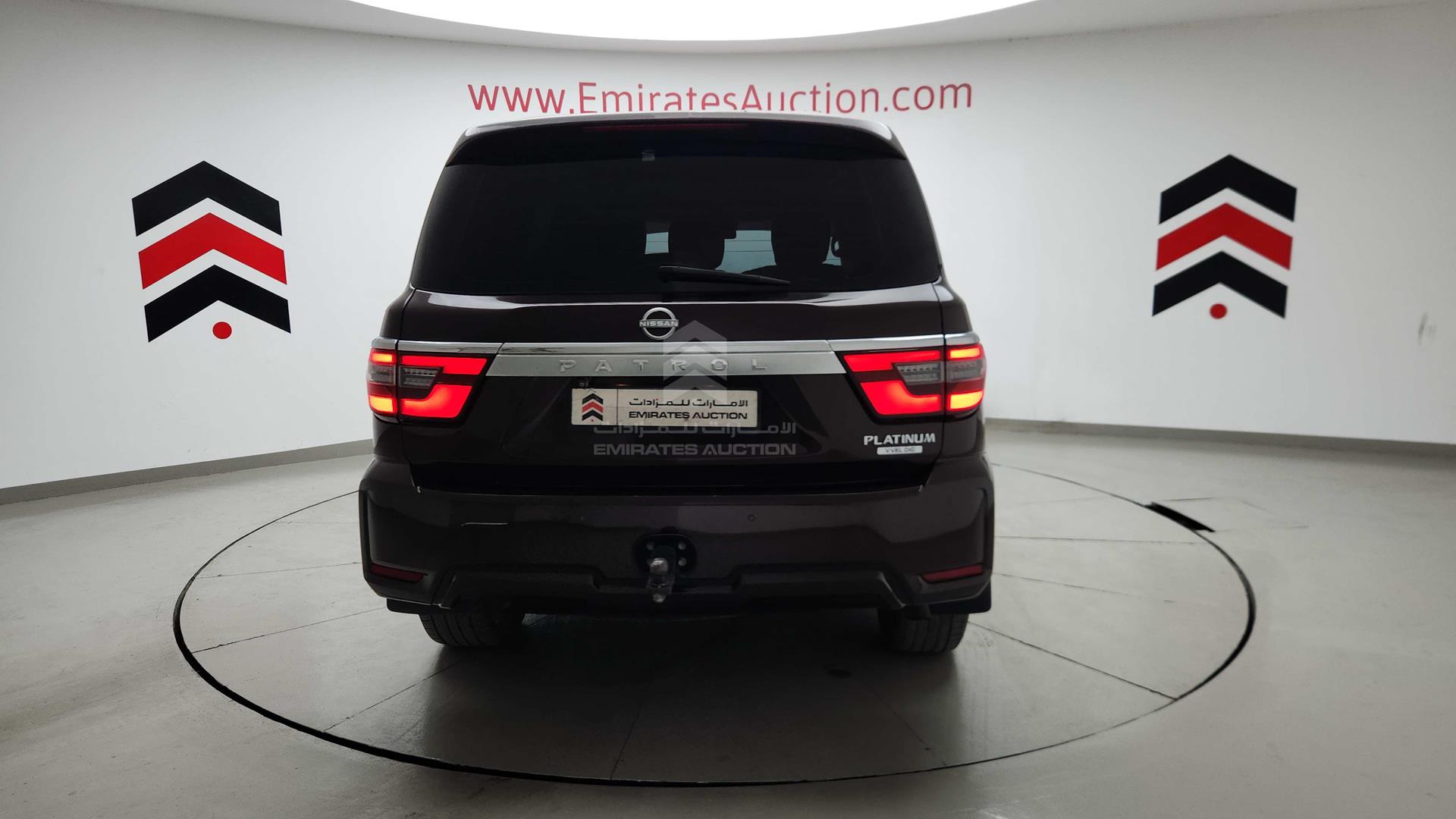 2011 INFINITI QX56 VIN: JNRAZ25Y0B9000342
