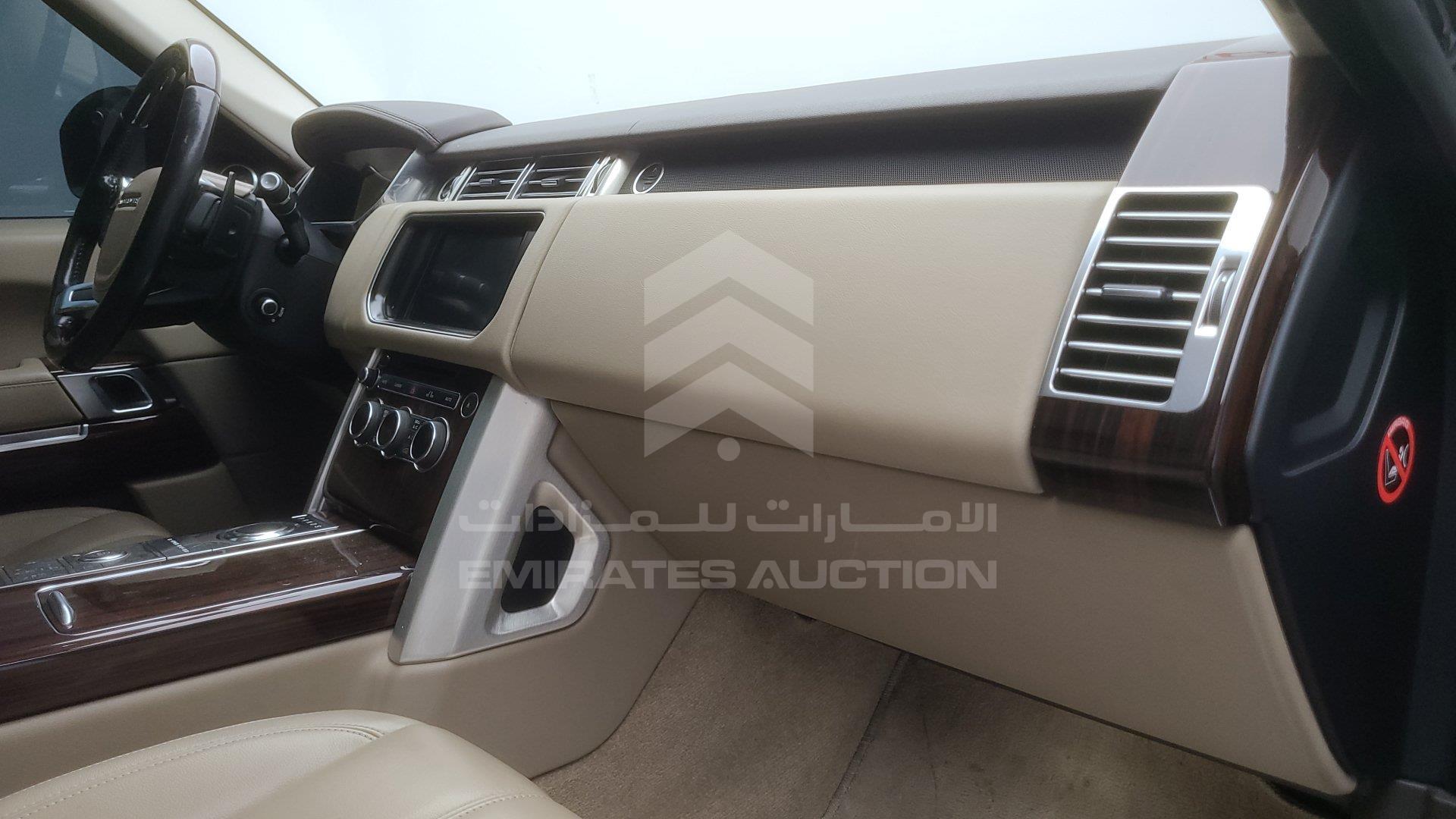 SALGA2DF6FA224083 - 2015 Range Rover Vogue - #392874