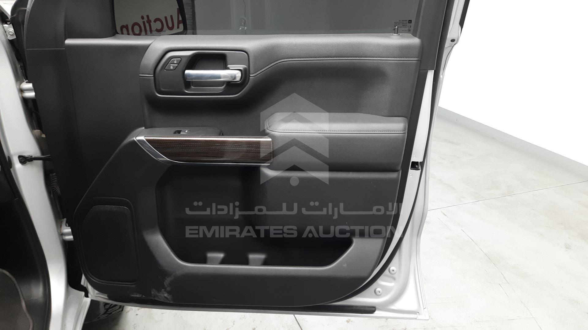 2019 CHEVROLET SILVERADO VIN: 1GCUYDED2KZ190525