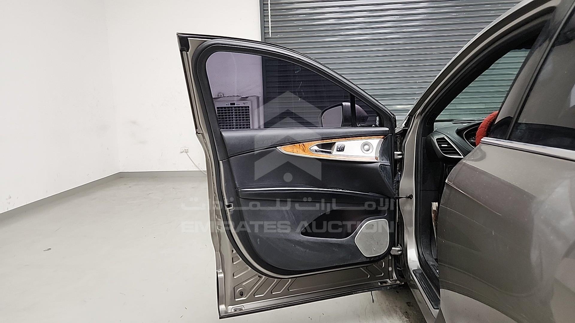 2016 LINCOLN MKX VIN: 2LMPJ8LP2GBL25406