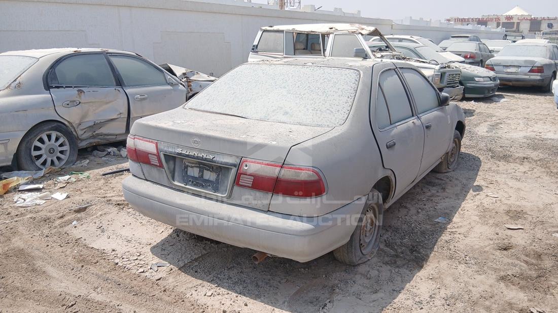 نيسان صني 1999 — الزاوية الخلفية اليمنى — صورة 16