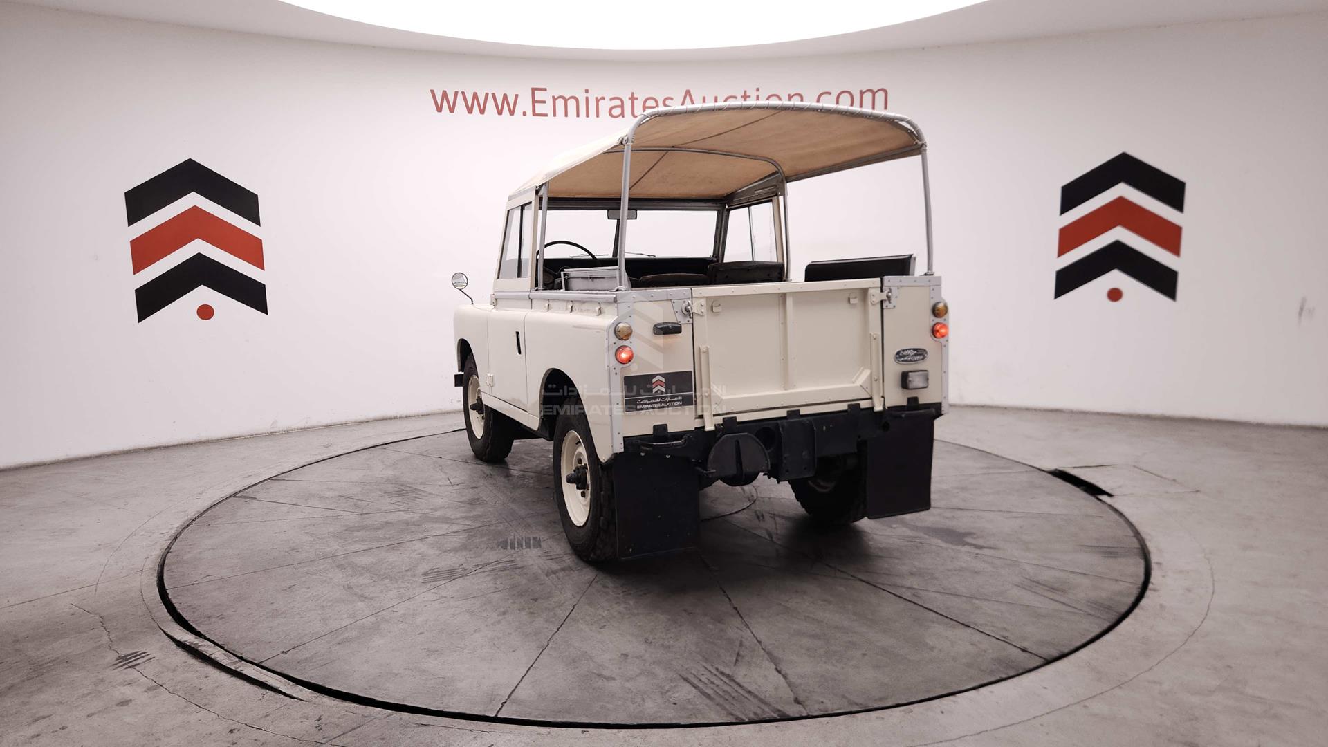 1982 LAND ROVER --- VIN: SALLBABH2AA128907