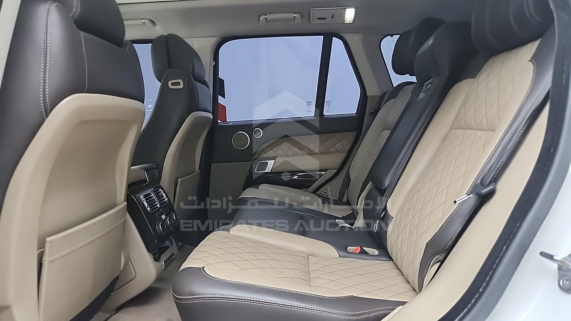 2014 RANGE ROVER VOGUE VIN: SALGA2EF8EA137587