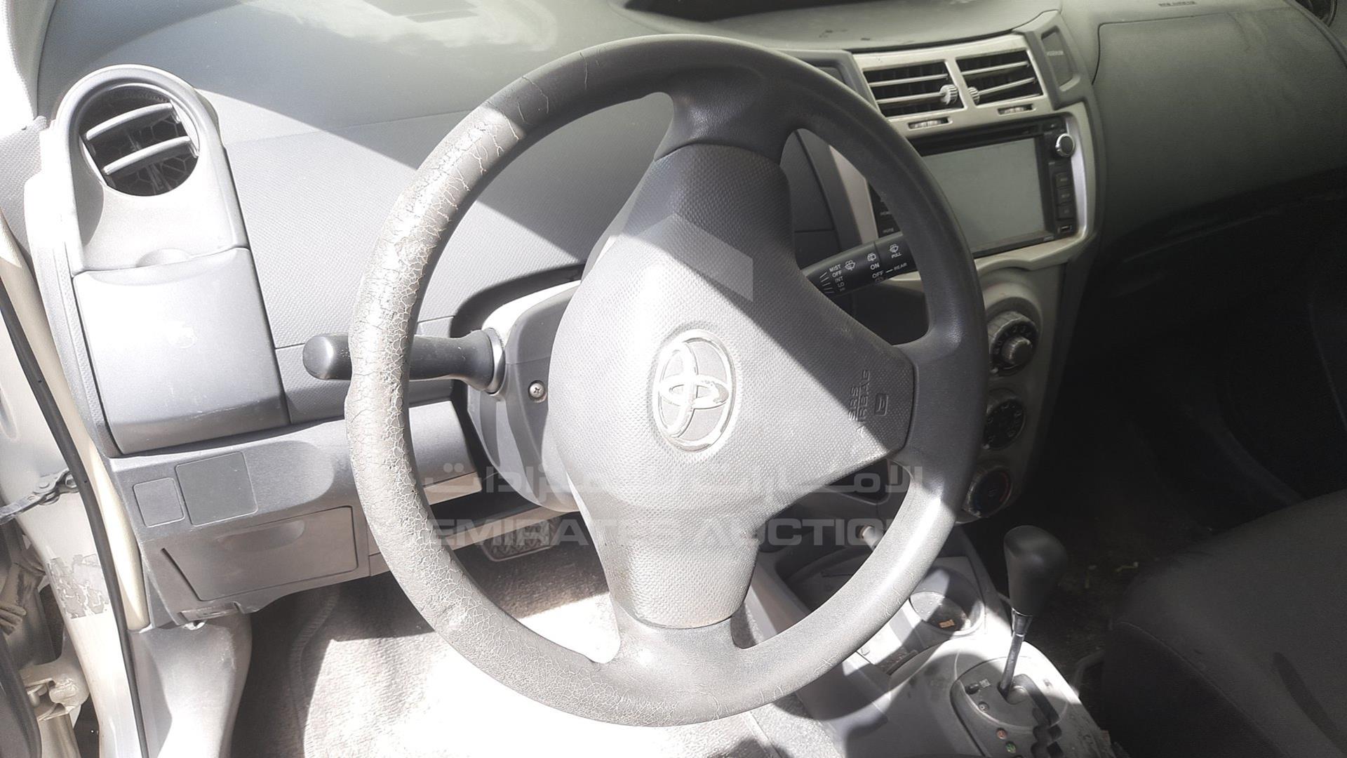 2006 TOYOTA YARIS VIN: JTDKW923465027782