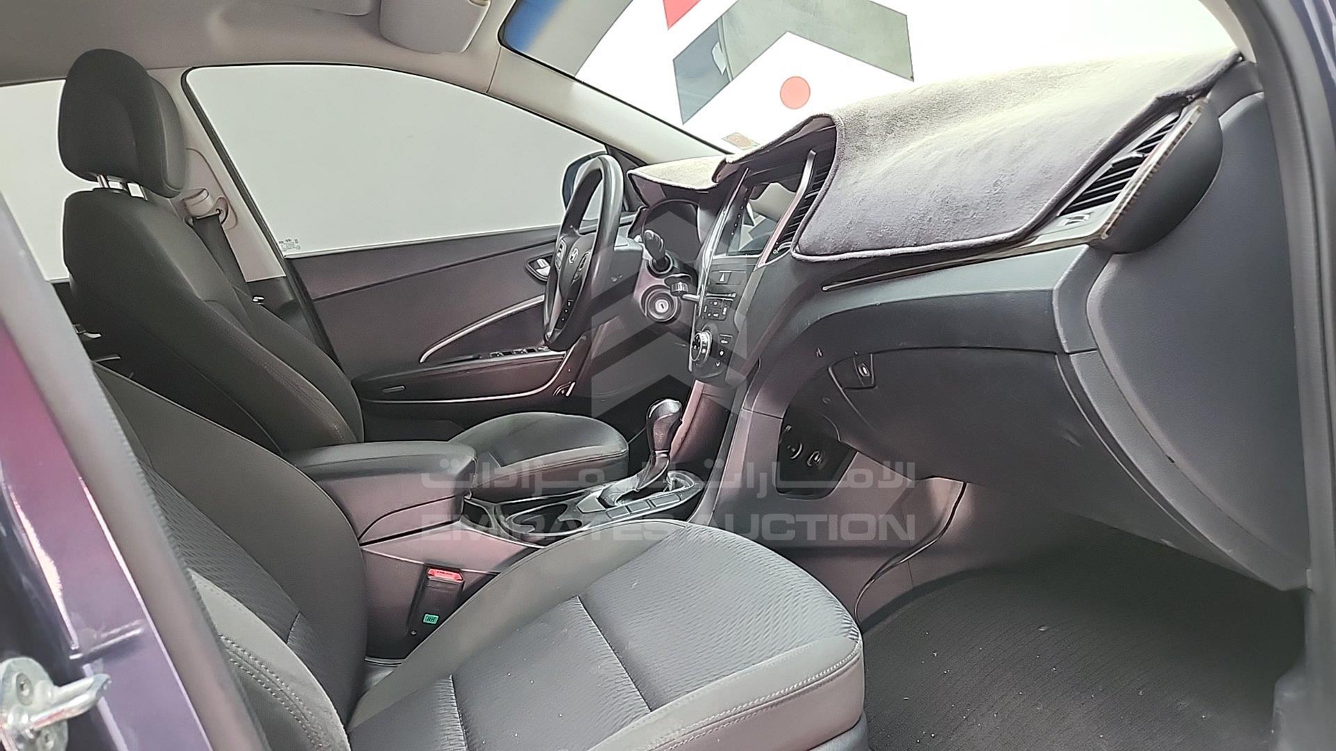 2016 HYUNDAI SANTA FE VIN: KMHST81C2GU488227