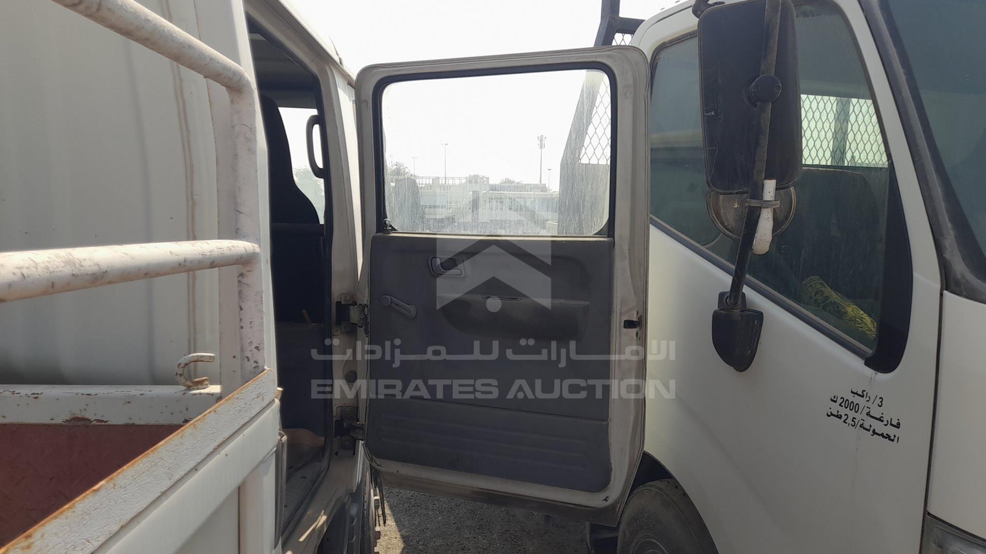2015 MITSUBISHI CANTER VIN: JL7B6E1P2FK024722