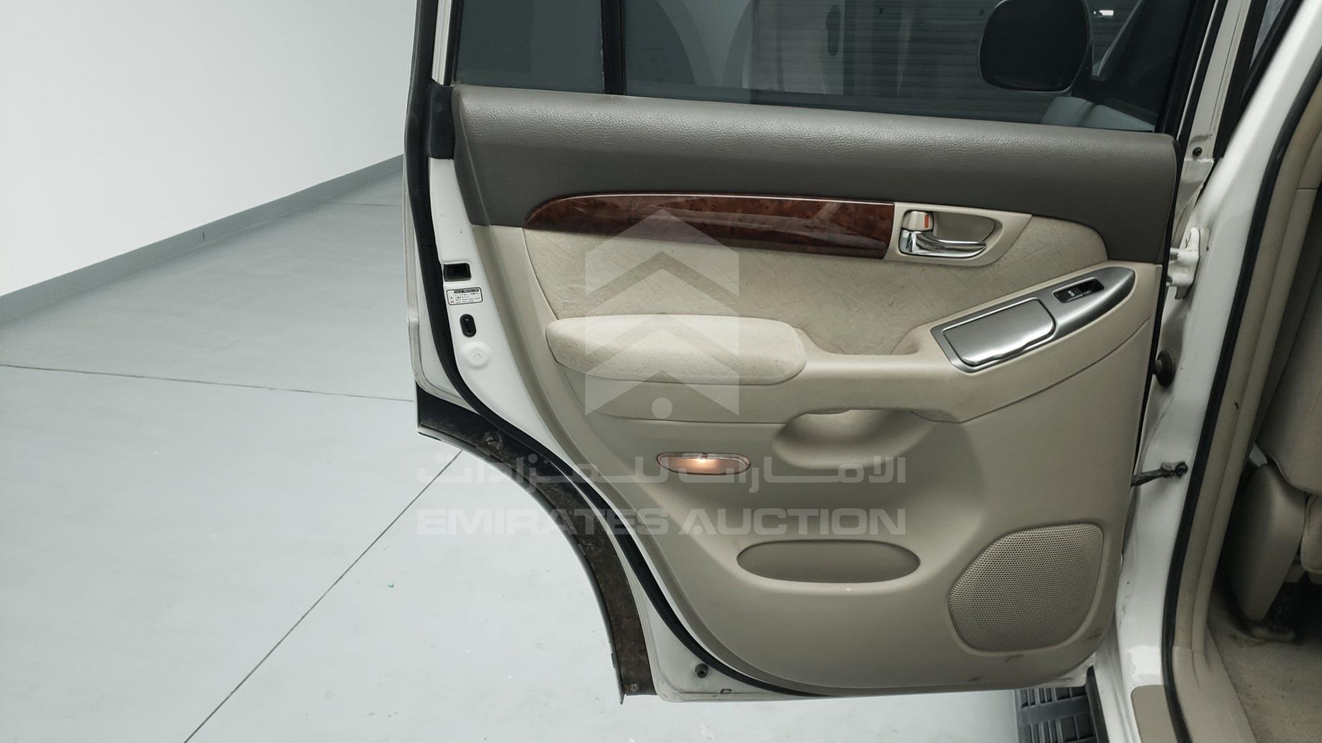 2007 TOYOTA LAND CRUISER PRADO VIN: JTEBU25J775076933