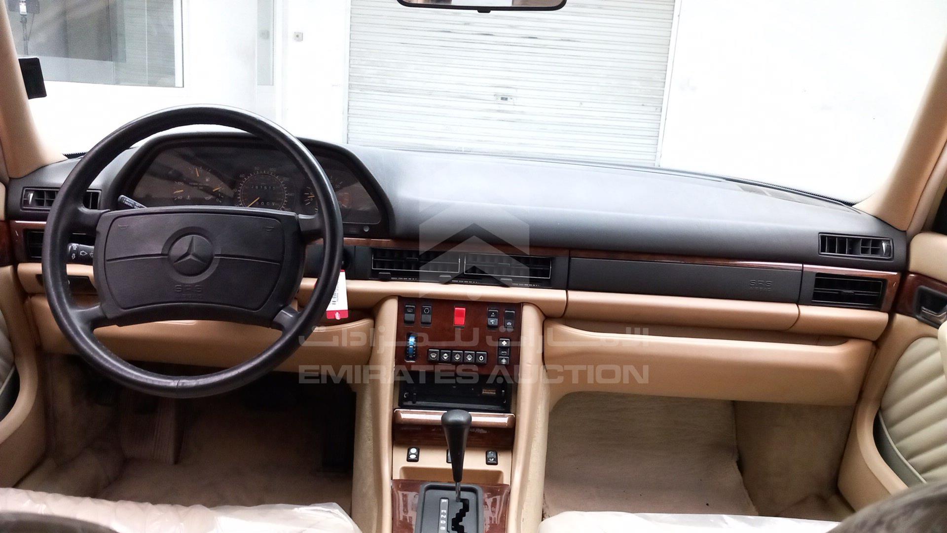 1990 MERCEDES SEL 560 VIN: WDBCA39E5LA531735