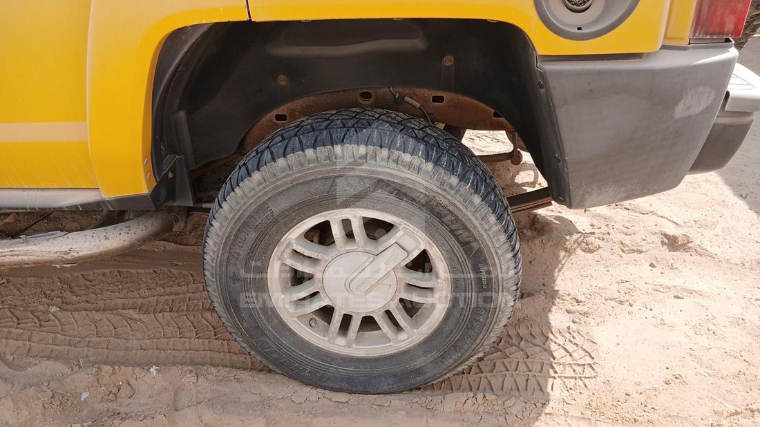 هامر اتش 3 2006 — الإطار الخلفي الأيسر — صورة 33