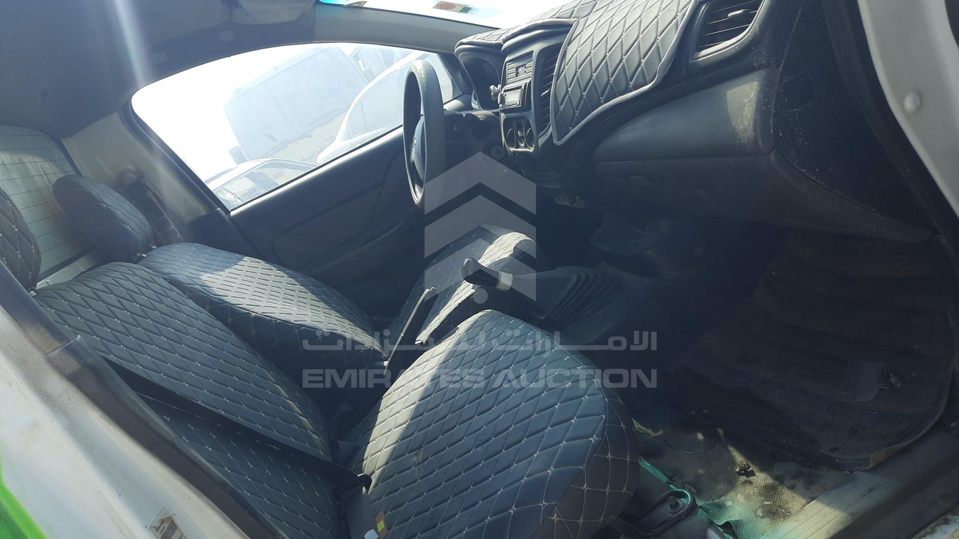 2016 MITSUBISHI L200 VIN: MMBENKJ40GH039273
