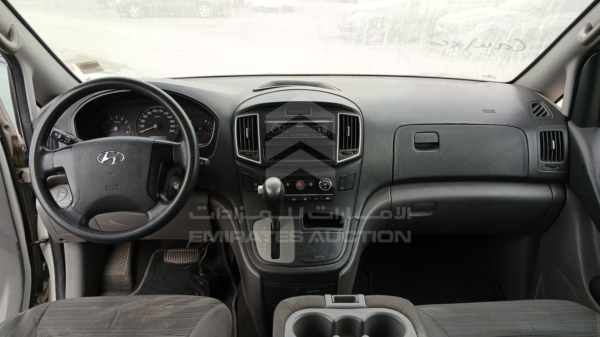 2019 HYUNDAI H1 VIN: KMJWA37R4KU016835