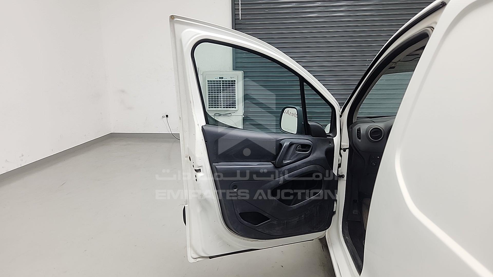 2015 PEUGEOT PARTNER VIN: VF37ANFU5FJ506418