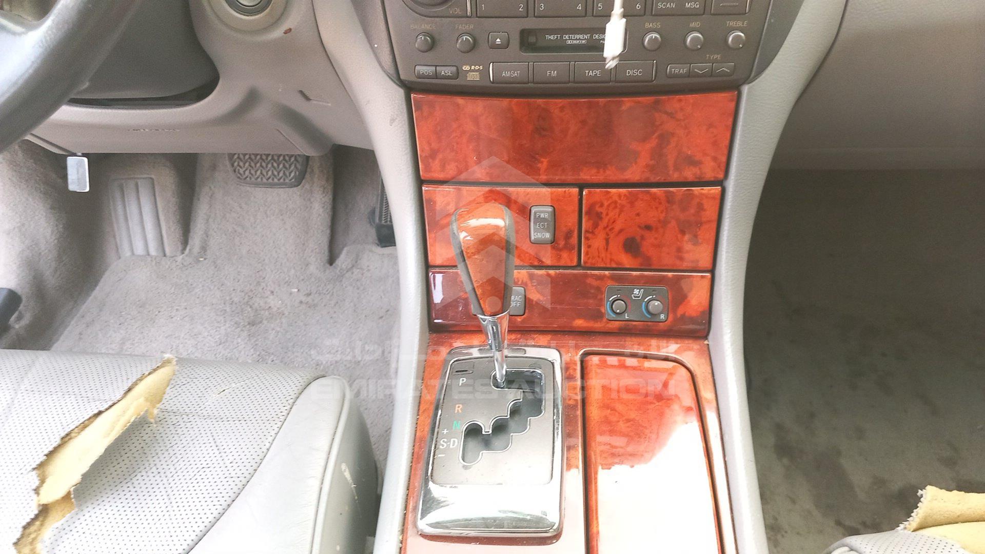 2005 LEXUS LS 430 VIN: JTHBN36F155001528