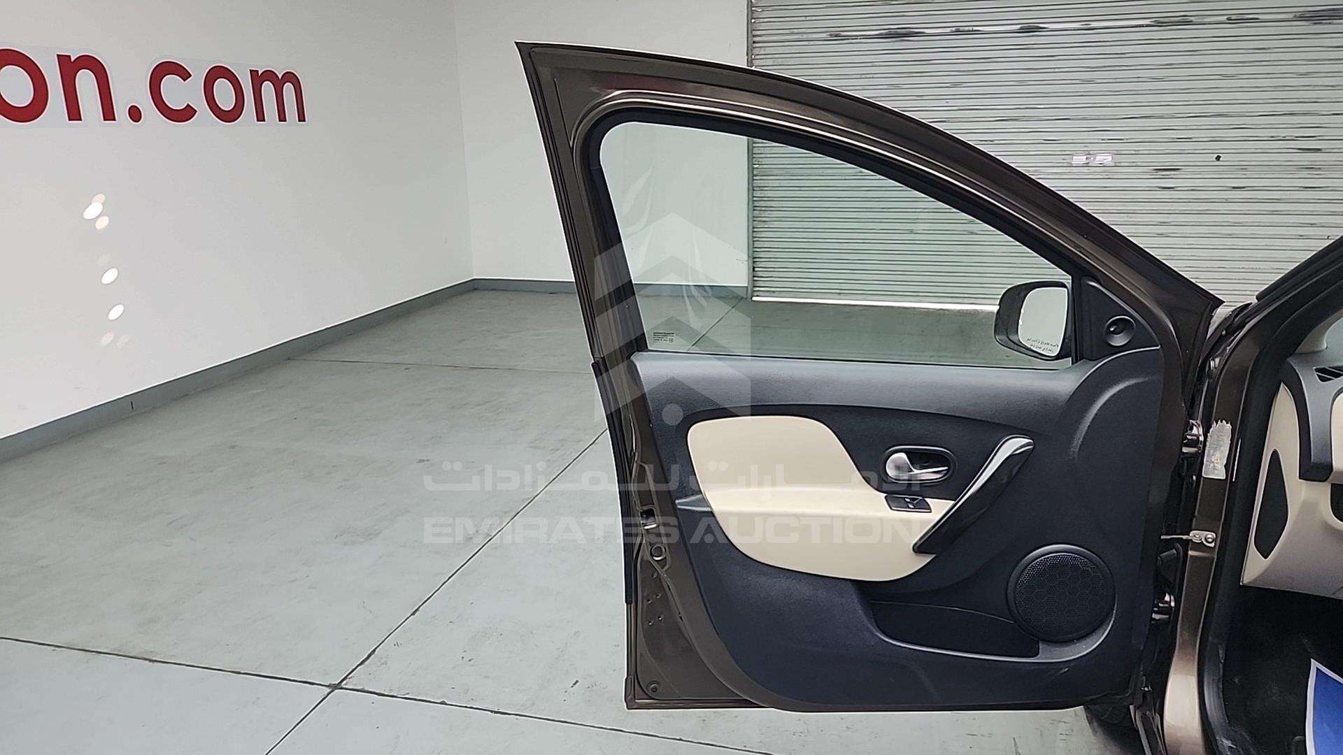 2020 RENAULT SYMBOL VIN: VF14SRAB1LT549529