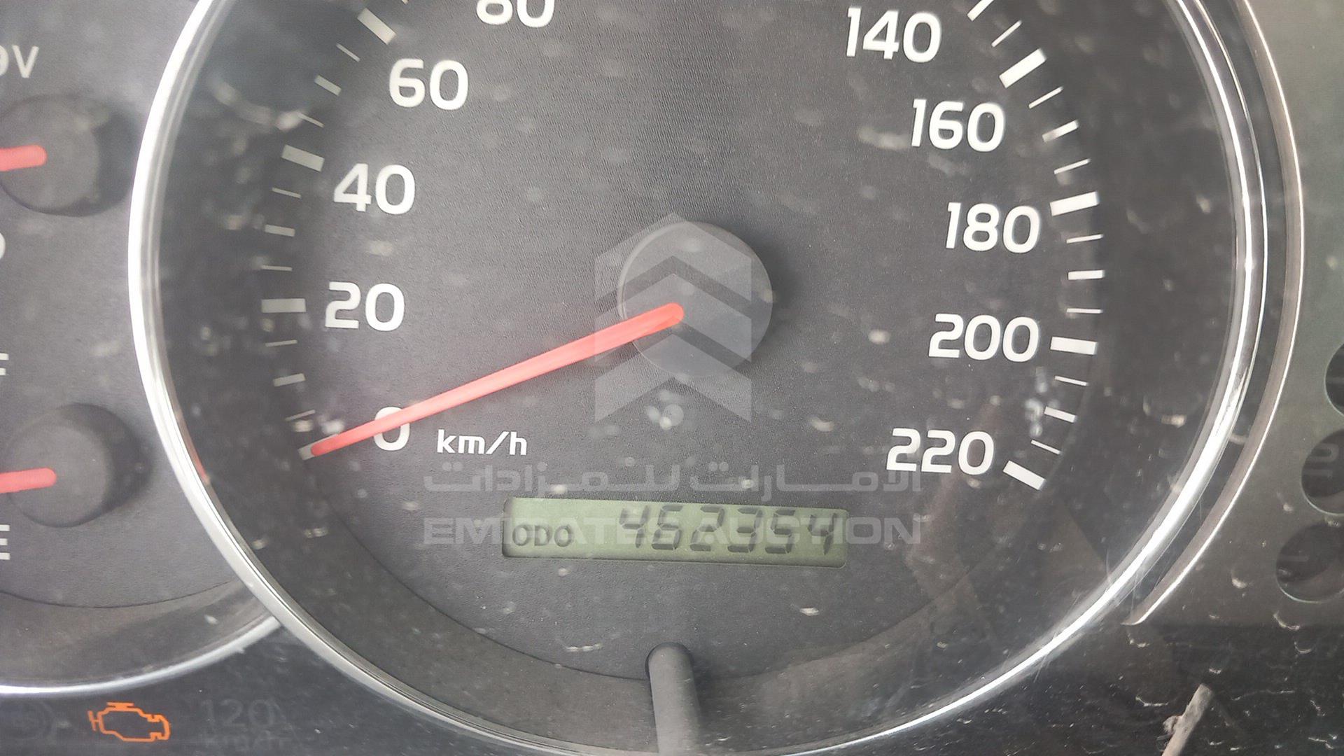 2005 TOYOTA LAND CRUISER VIN: JTEHJ09J755117236