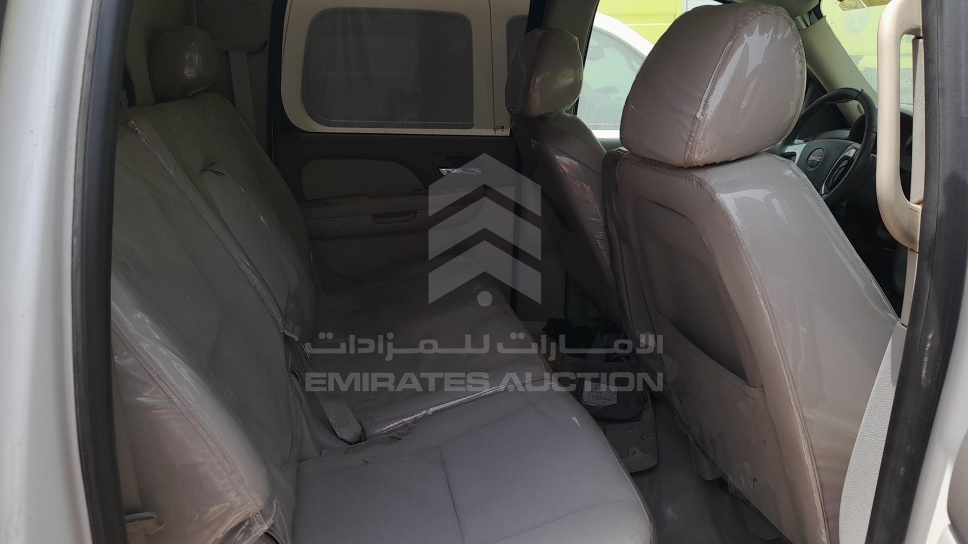 2007 GMC YUKON VIN: 1GKGK26K77R383782