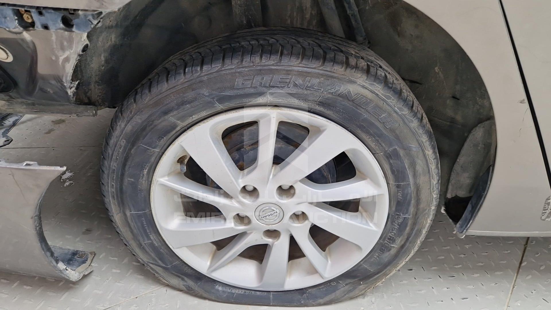 2015 NISSAN SENTRA VIN: MNTBB7A95F6029484