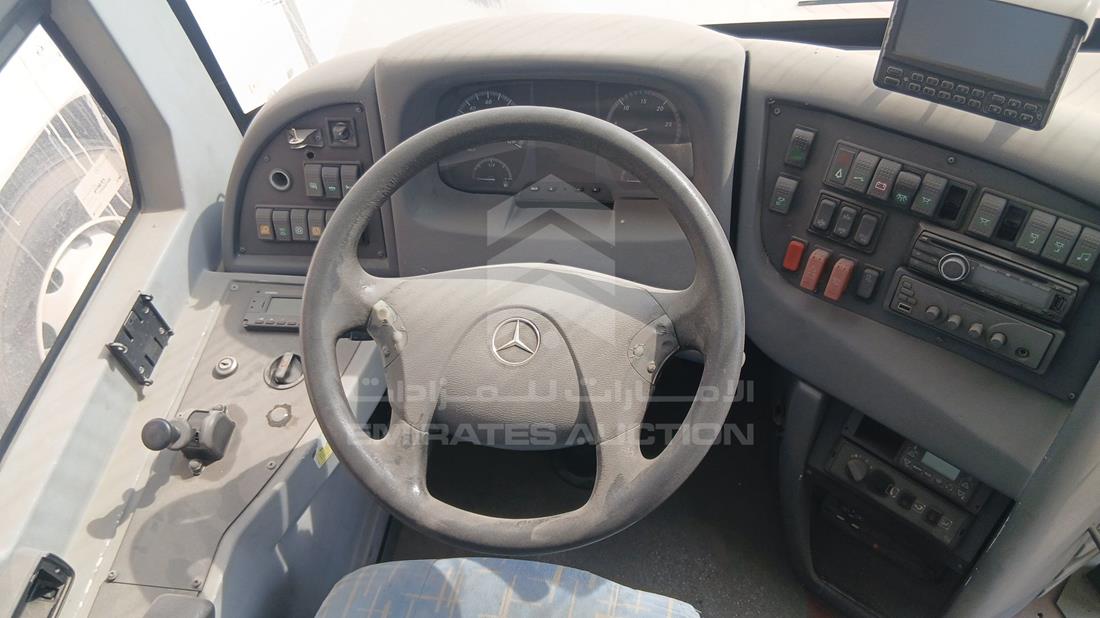 2019 Mercedes Bus — Steering & Mounted Controls — Photo 12