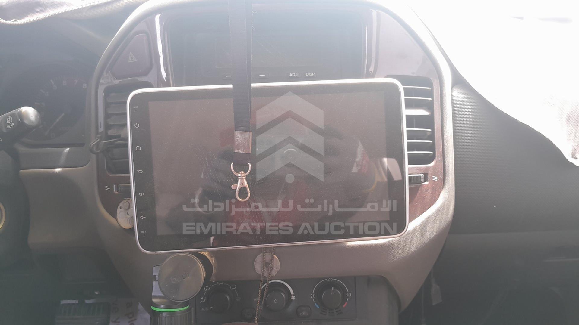2005 MITSUBISHI PAJERO VIN: JMYLRV73W5J706988