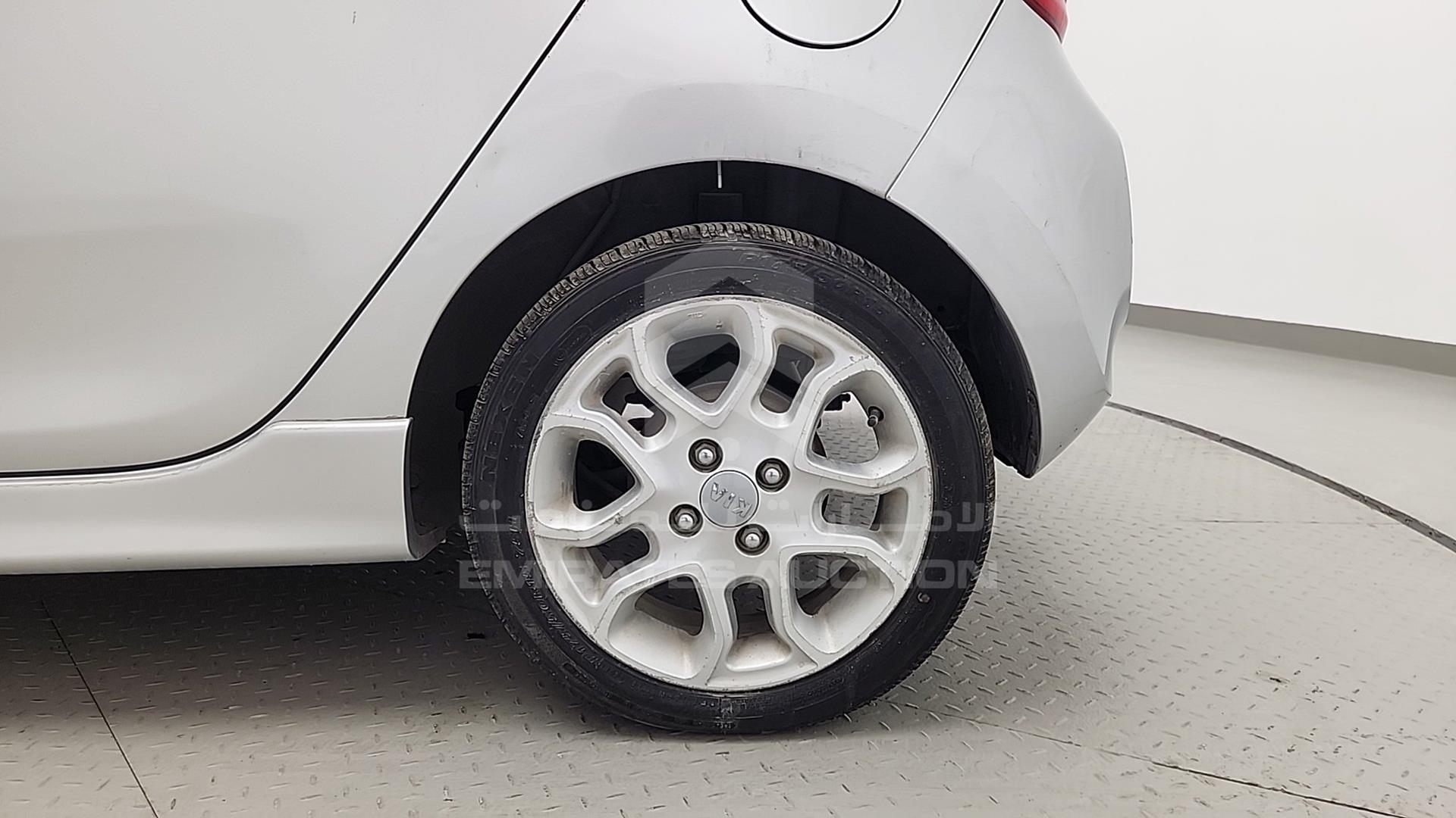 2012 KIA PICANTO VIN: KNABX5121CT184415