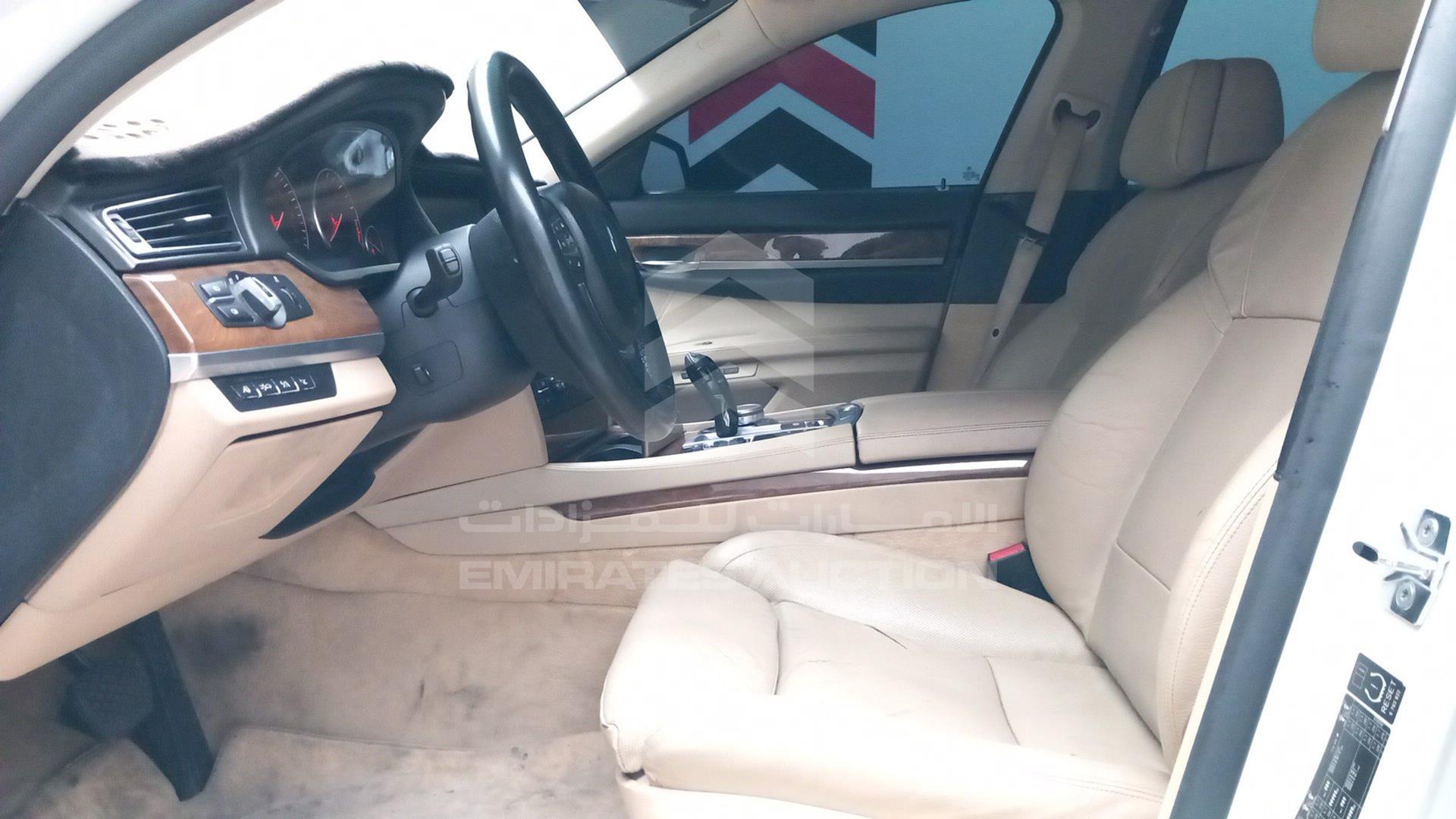 2009 BMW 750 I VIN: WBAKB81069CY52975