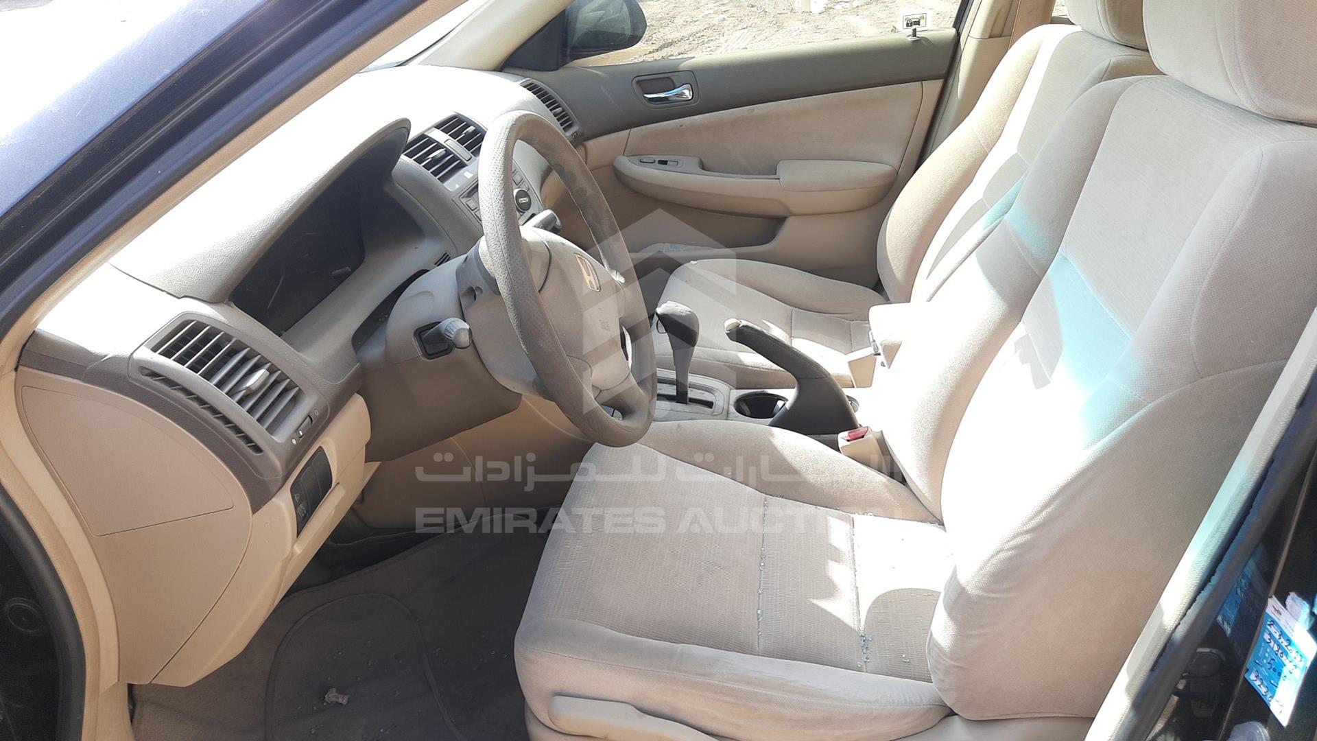 2006 HONDA ACCORD VIN: JHMCM56556C420702