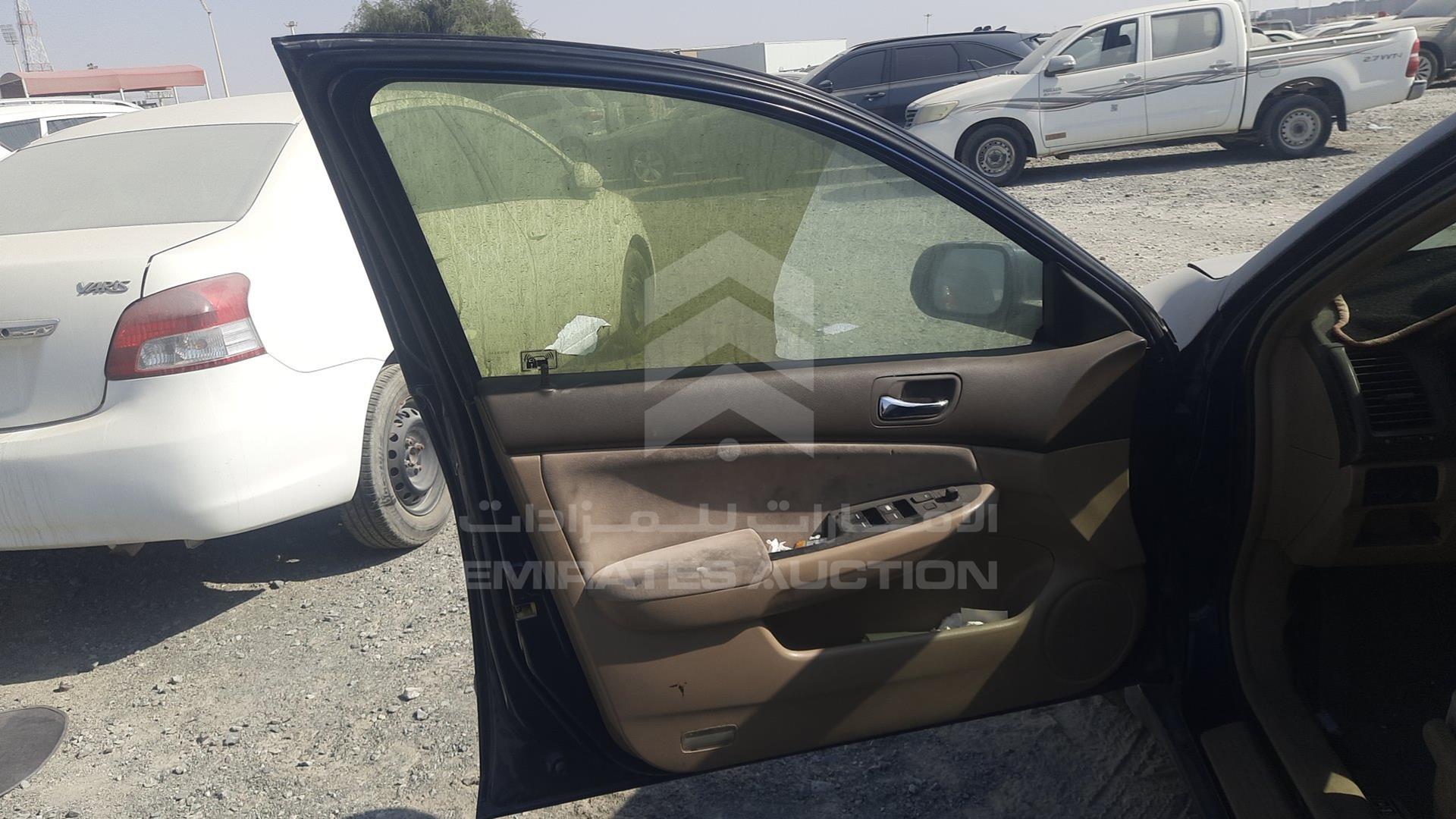 2005 HONDA ACCORD VIN: JHMCM565X5C413551