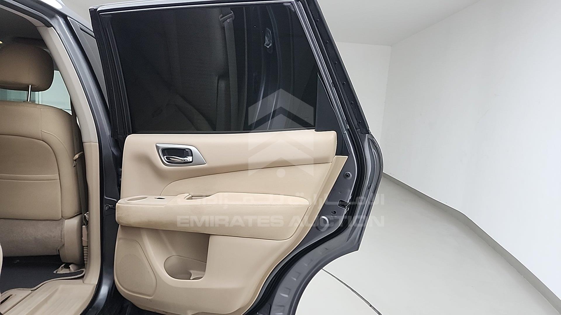 2015 NISSAN PATHFINDER VIN: 5N1AR2M54FC704037