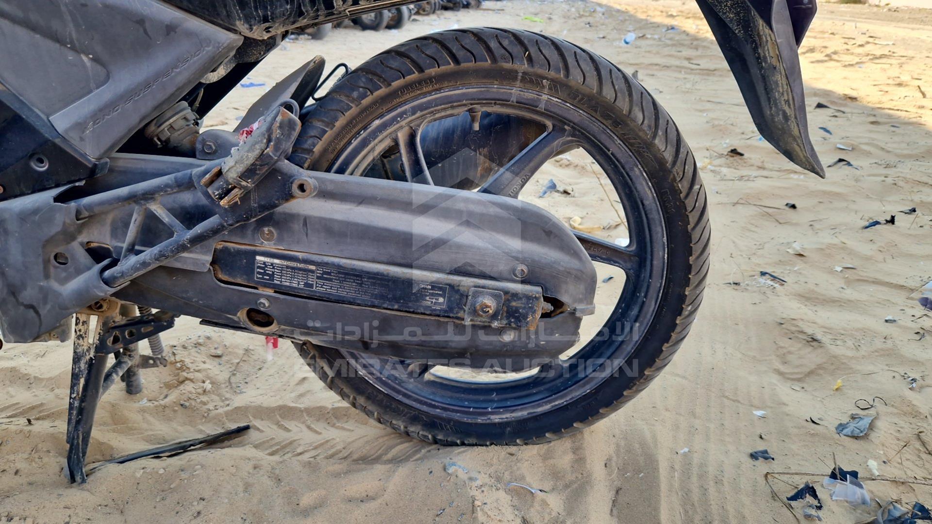 0 HONDA UNICORN VIN: ME4KC2039G8002674