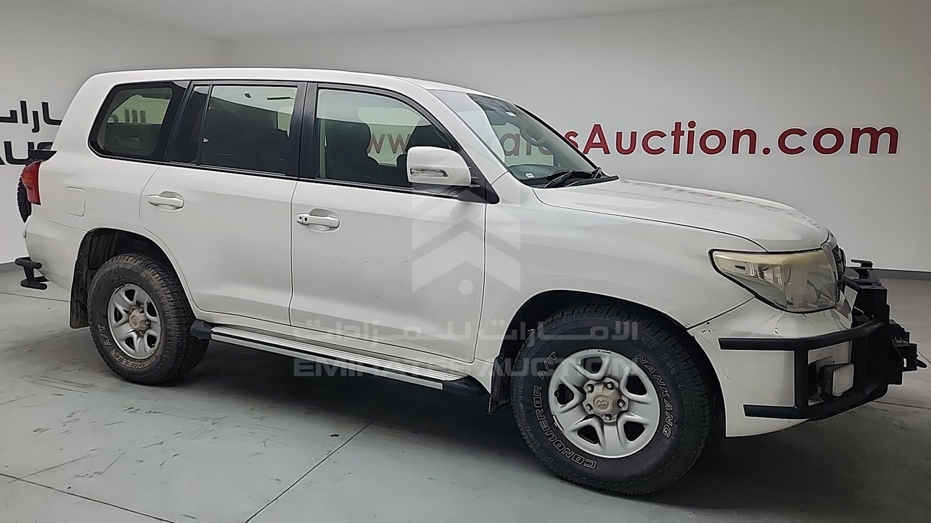 2014 TOYOTA LC 200 VIN: JTMHV09J404134874
