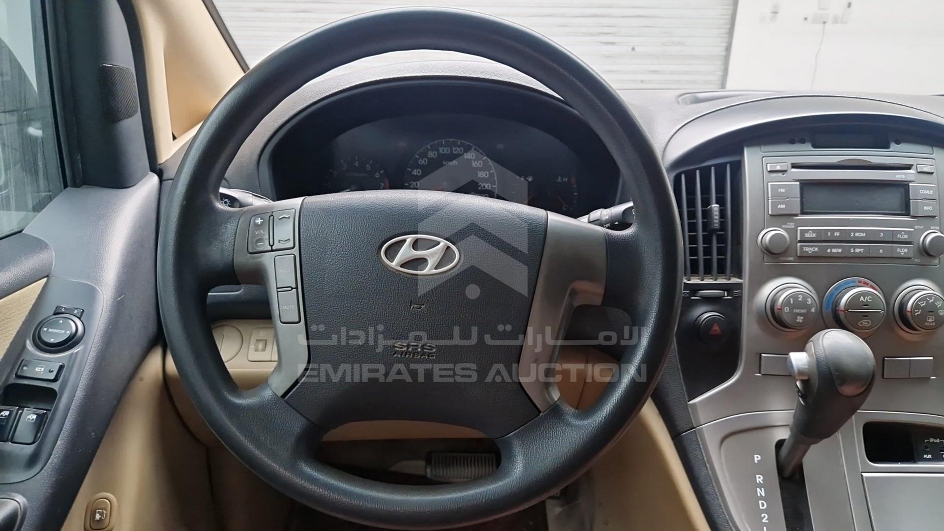 2012 HYUNDAI H1 VIN: KMHWH81R6CU371221