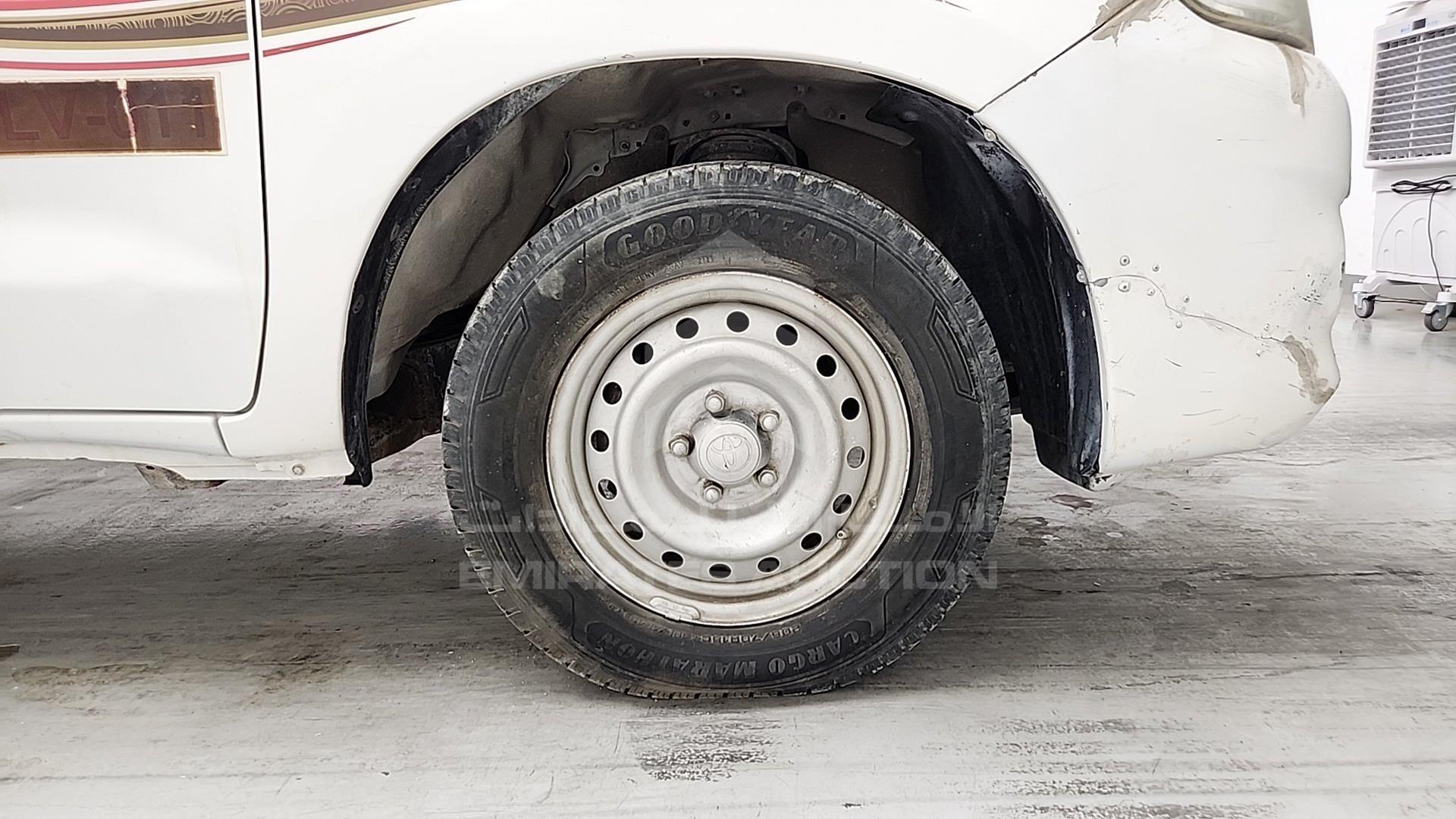 2015 TOYOTA HILUX VIN: MR0EX12G9F2356429