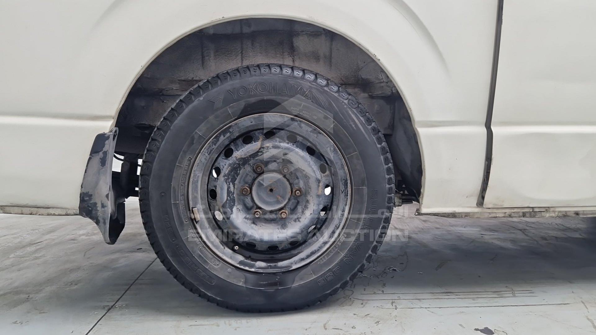 2009 TOYOTA HIACE VIN: JTGJX02P590021694